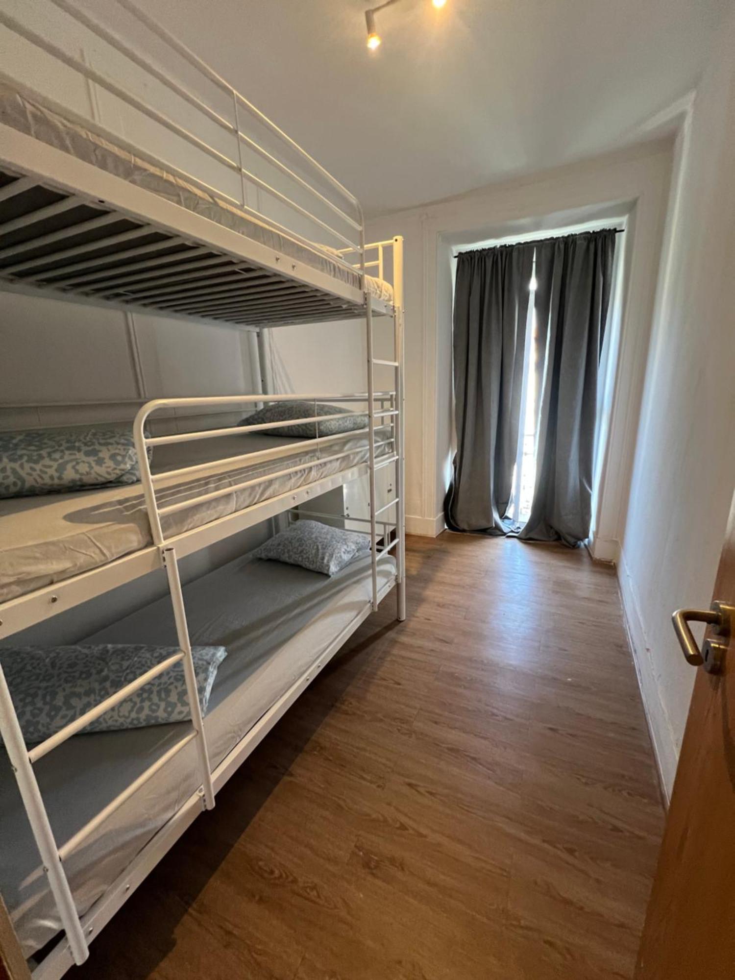 ליסבון Bagetti Hostel Only For Girls מראה חיצוני תמונה